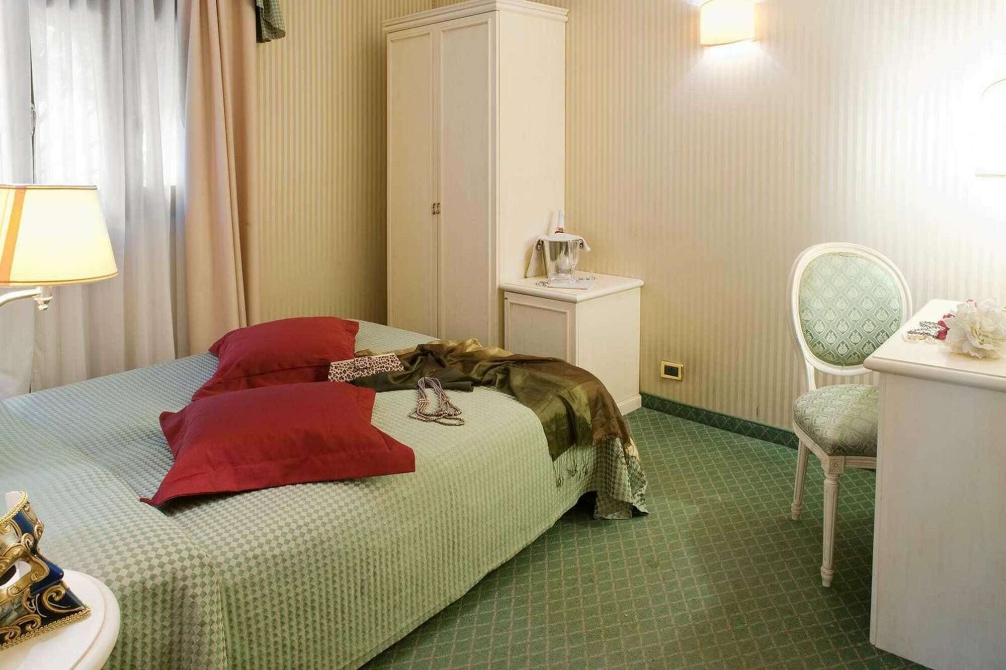 Hotel Hs Венеція Екстер'єр фото